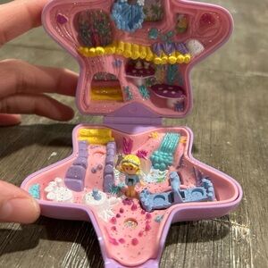 Polly Pocket Fairy Fantasy Purple Star Compact Bluebird 1992 PlaySet with figure